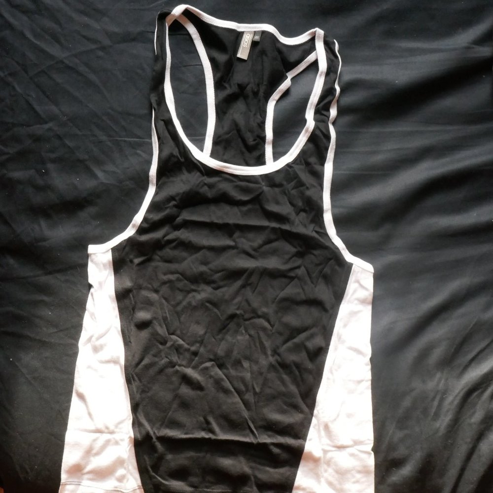 Asos black & white racer back tank NEW fits a medium